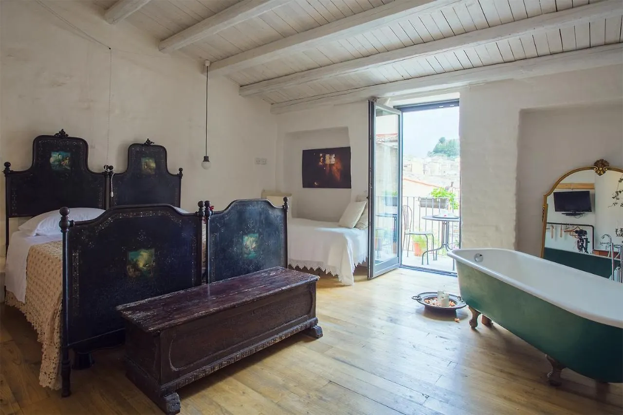 Wundergarten Dimora Dei Frati Gratteri Bed & Breakfast